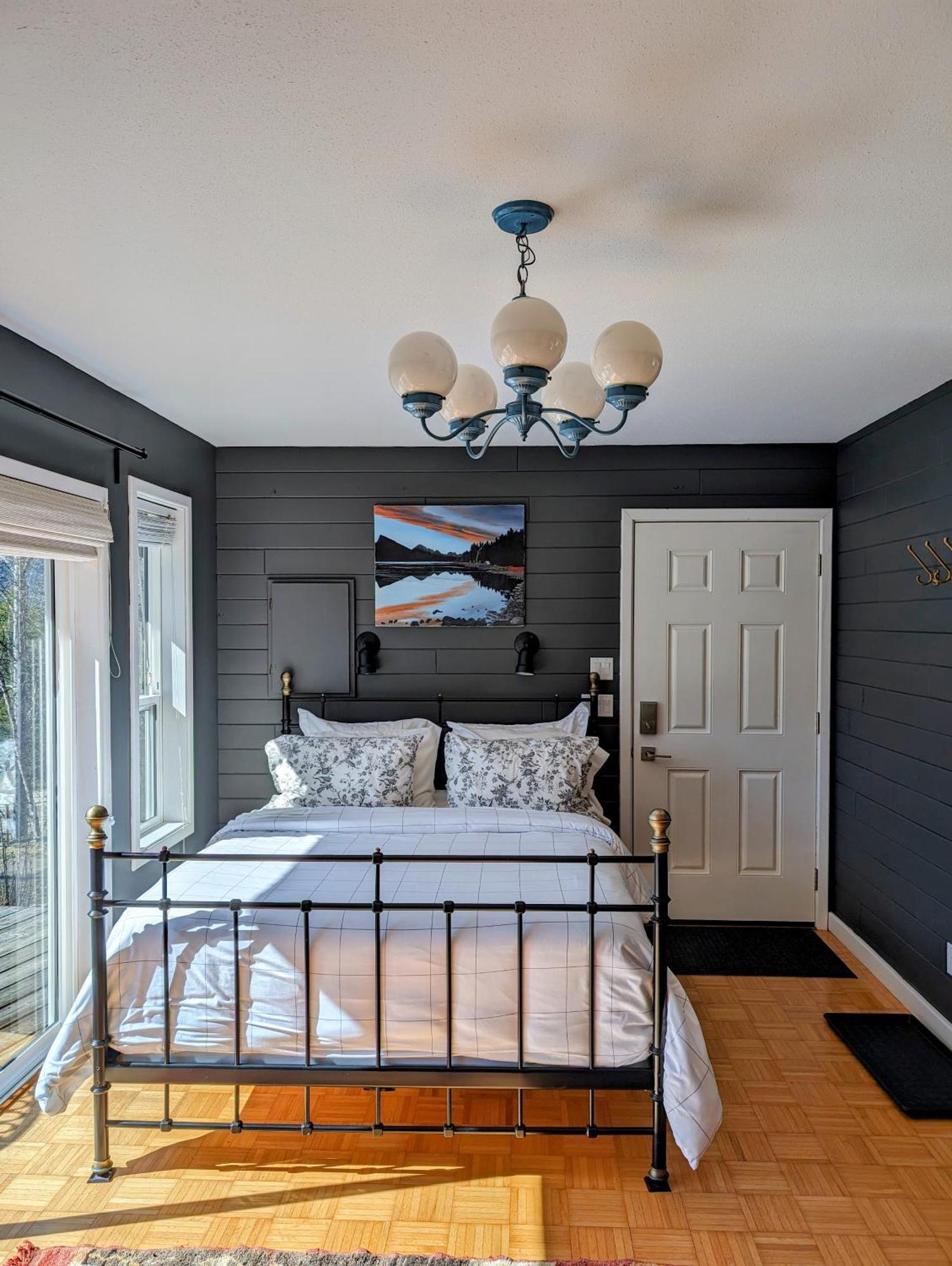 The Rusty Antler Suite Clearwater Ngoại thất bức ảnh